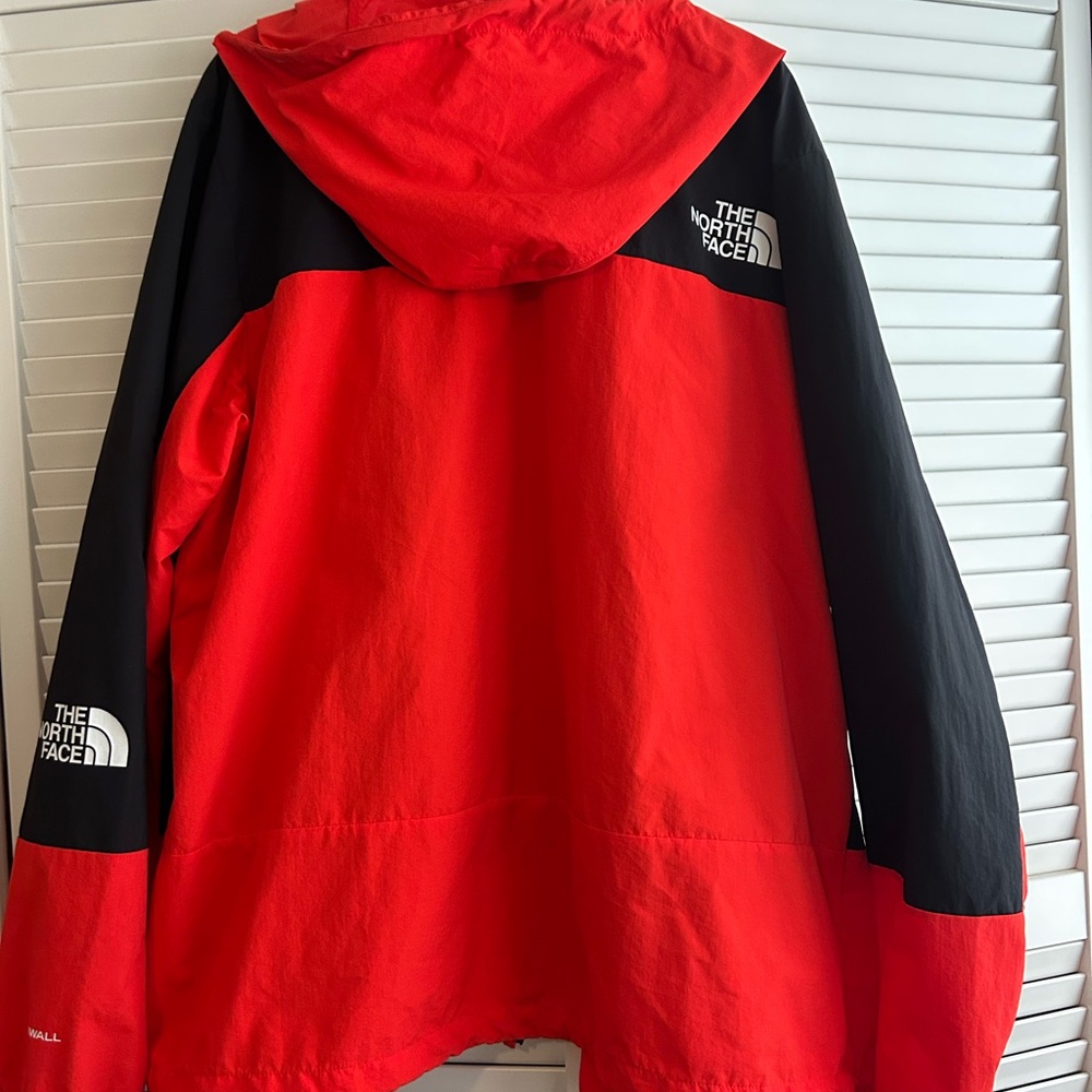 Men’s XL The North Face Windbreaker